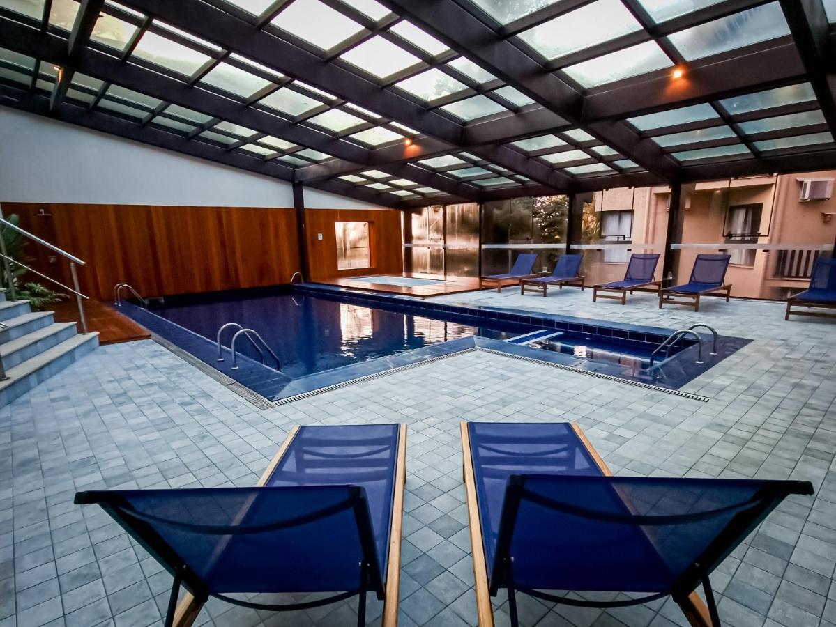 Wish Serrano Resort Gramado Exterior foto The pool at the hotel